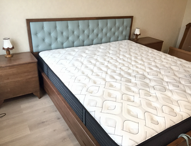 Спальная система Gloria Grate из массива дуба